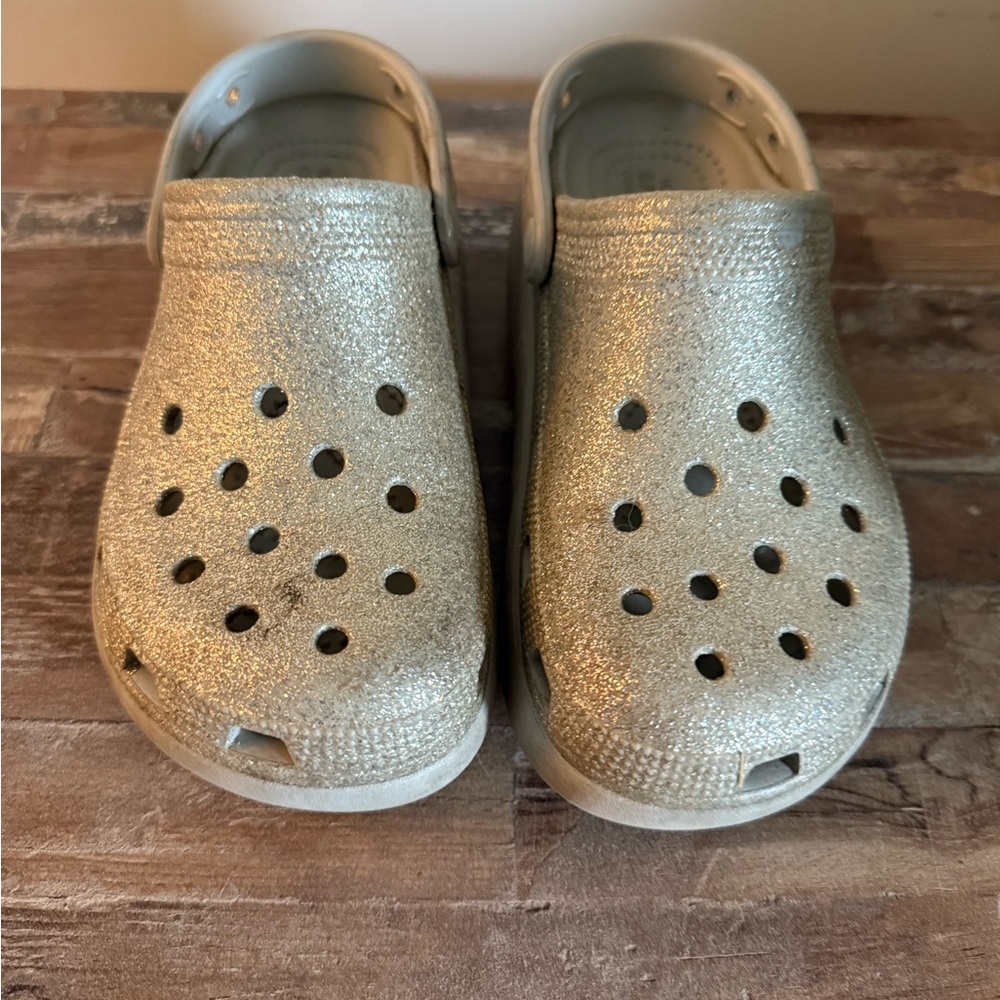 Kids Silver Glitter Platform Crocs sz 3J (youth)